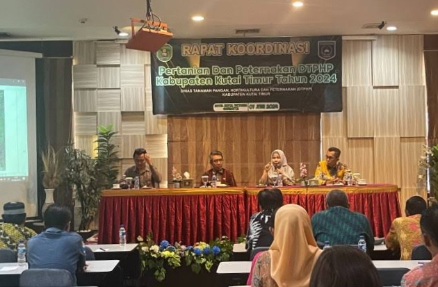Rapat Koordinasi pertanian dan peternakan Dinas Tanaman Pangan Holtikultura dan Peternakan (DTPHP) Kutim yang berlokasi di Hotel Royal Victoria Sangatta
